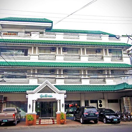 Hotel Galleria Davao Stadt Exterior foto